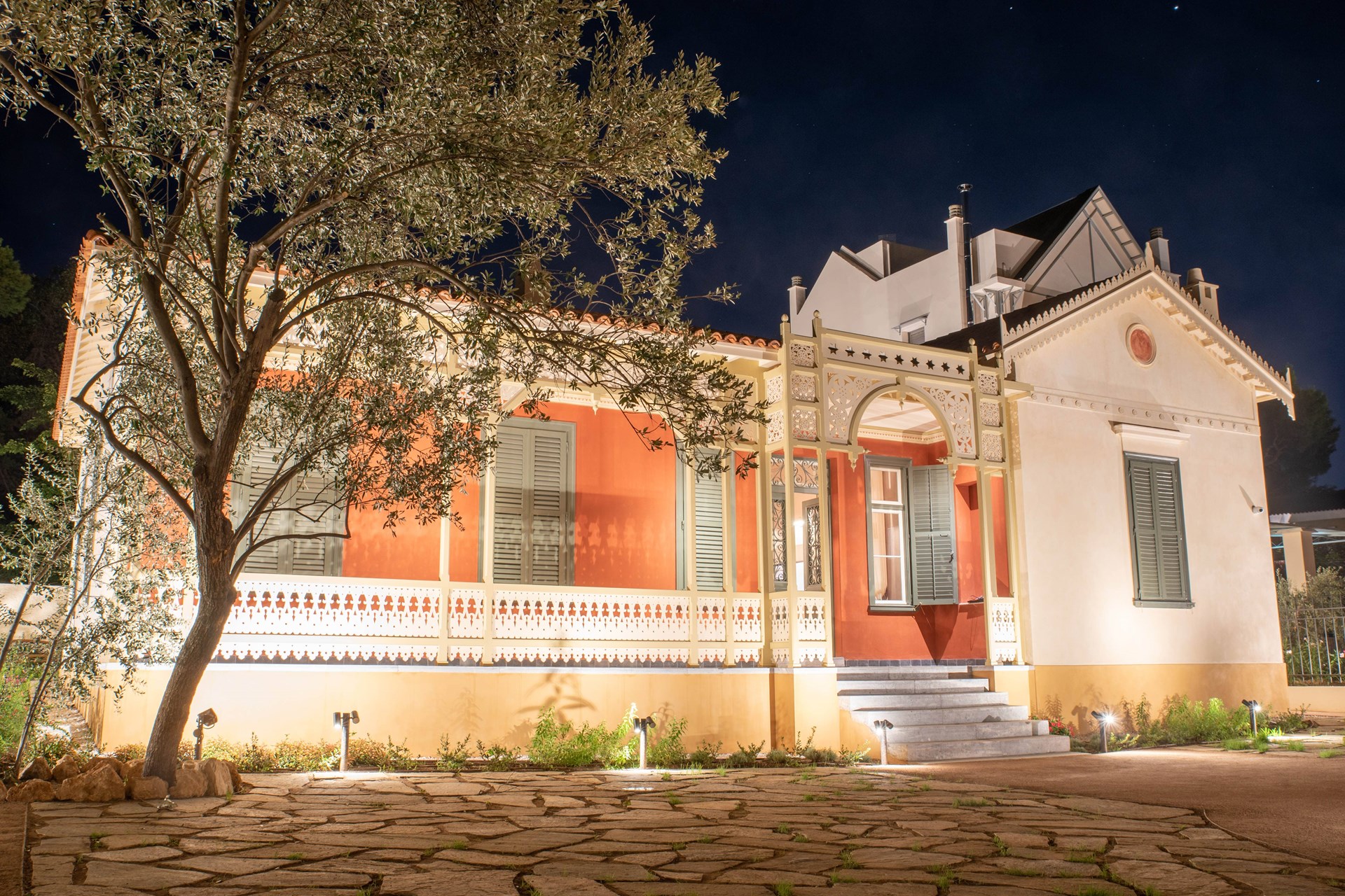 Xaroumeni Eidisi Oikia Paylou Mela