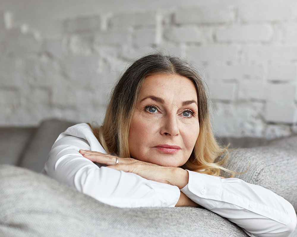 Yparxi Pandimias Syndeetai Me Penthos