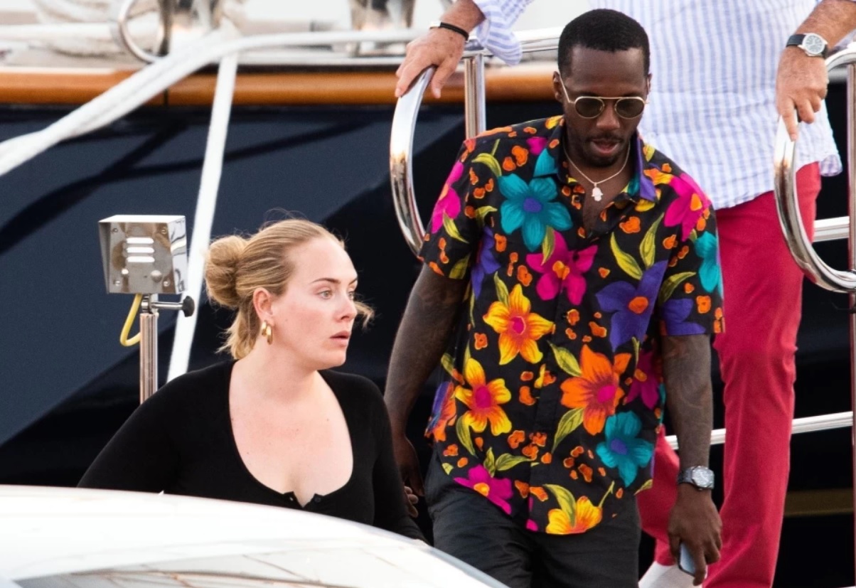 adele-kalokairino-style