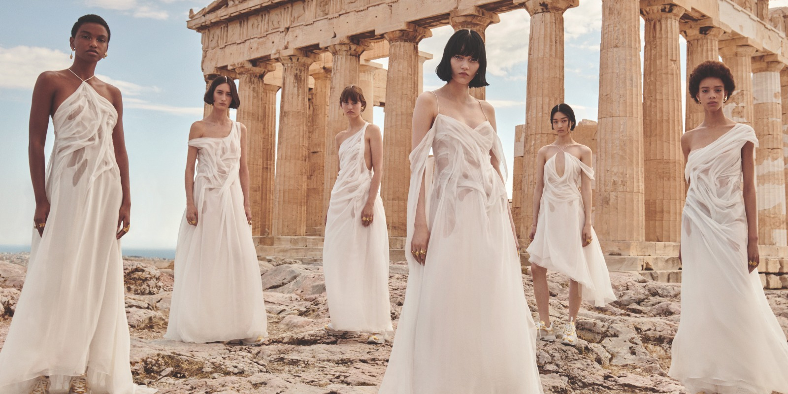 White Shirt 2021 12 03T121216.764